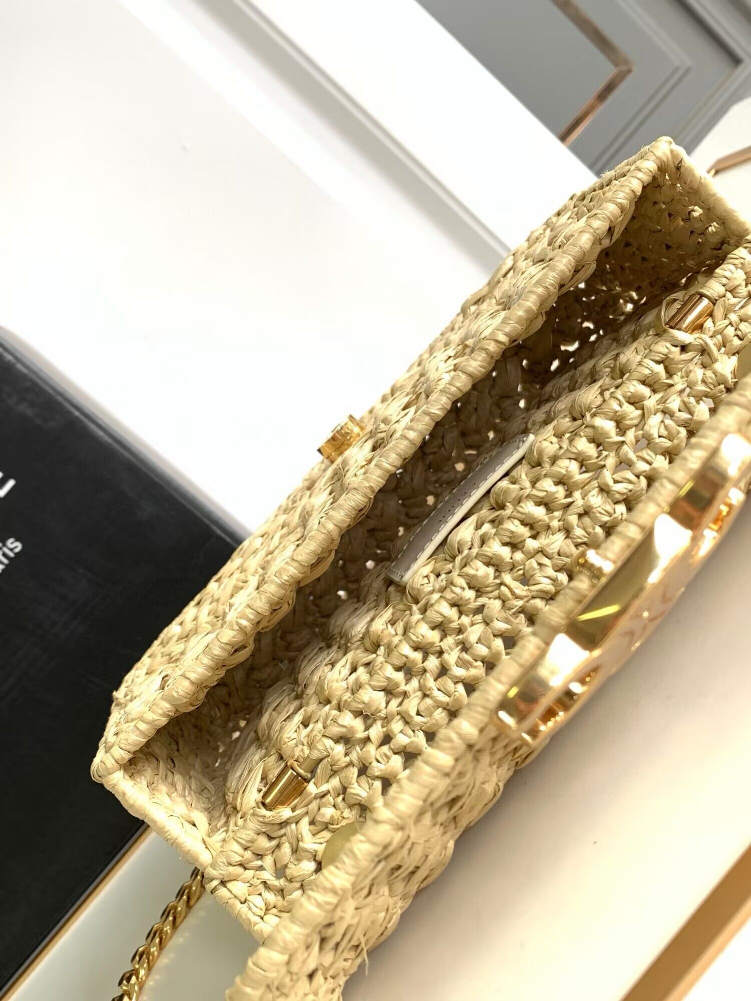 CELINE Chain Claude IN Raffia Plein Soleil Bag 197993 CELINE Chain Claude IN Raffia Plein Soleil Bag 197993