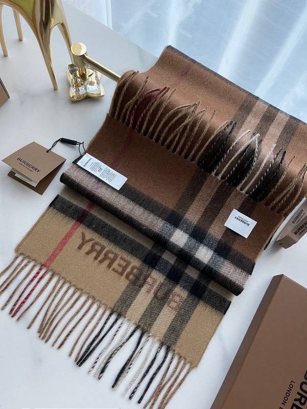 Burberry Scarf BBC00170 Burberry Scarf BBC00170