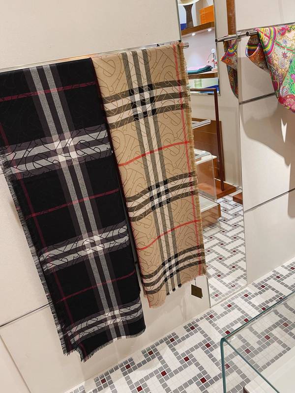 Burberry Scarf BBC00192 Burberry Scarf BBC00192