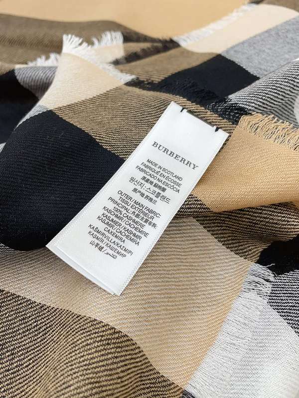 Burberry Scarf BBC00199 Burberry Scarf BBC00199