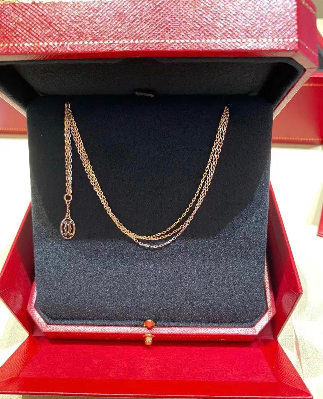 Cartier necklace CE16463