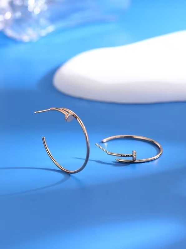 Cartier Earring CE16526