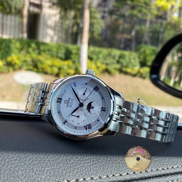 Omega Watch OMW00834-1