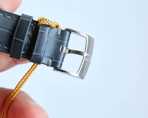 Omega Watch OMW00850-1
