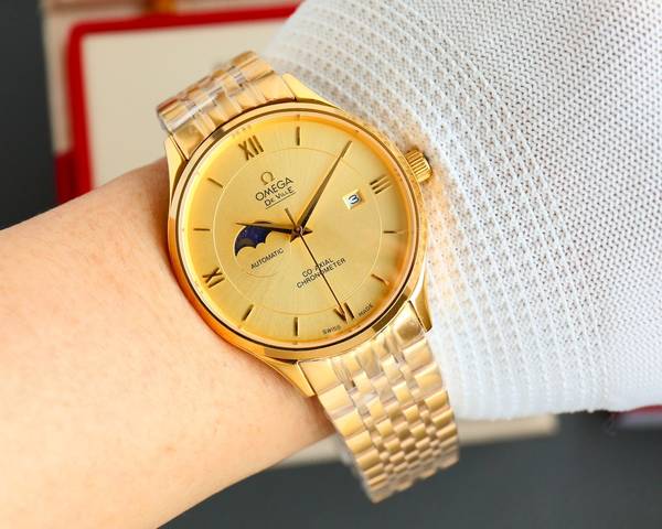 Omega Watch OMW00858