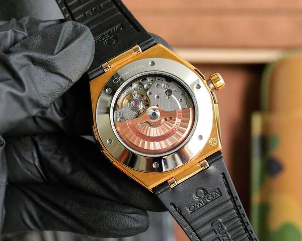 Omega Watch OMW00861