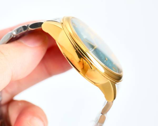 Omega Watch OMW00868-1