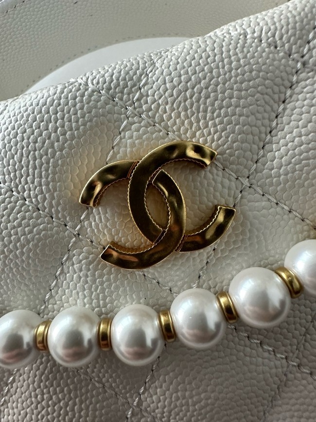 Chanel POUCH AP4584 white