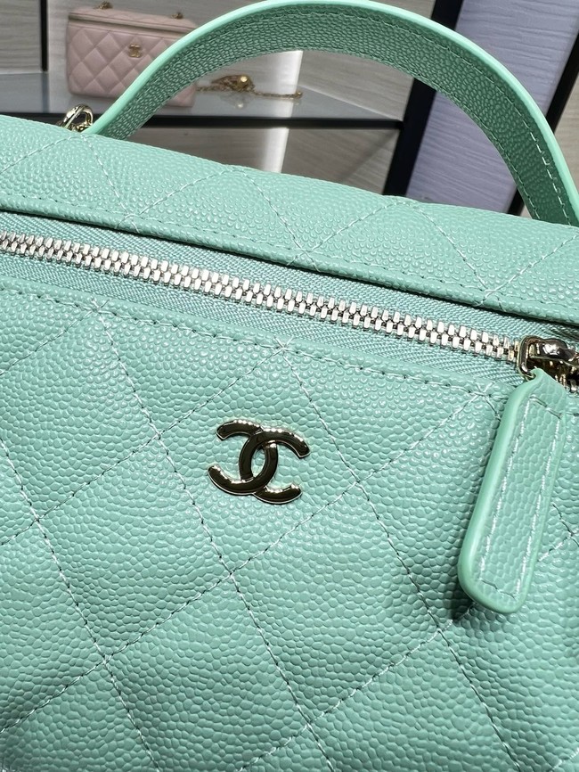 Chanel CLUTCH WITH CHAIN AP4385 green