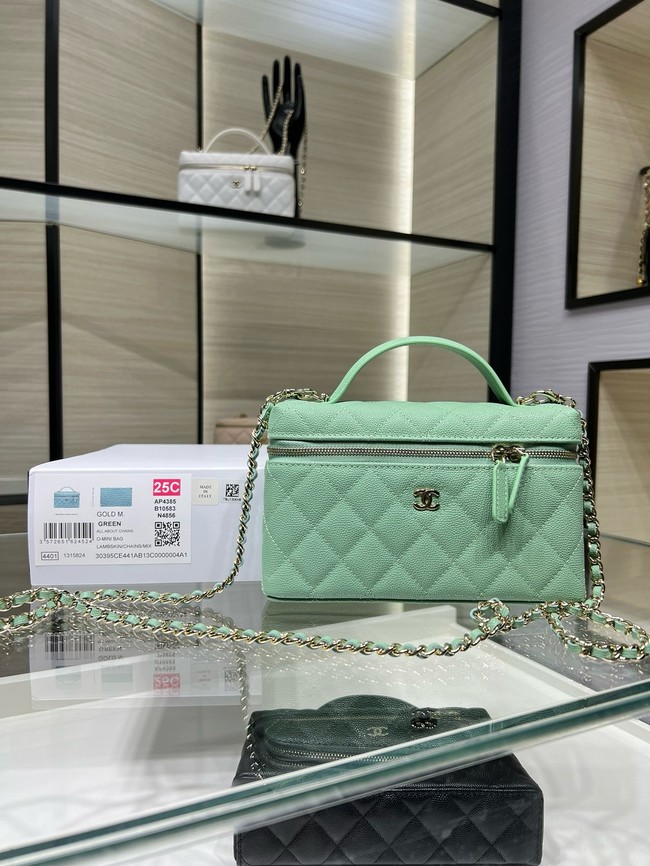 Chanel CLUTCH WITH CHAIN AP4385 green