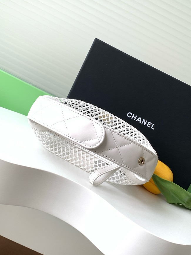 Chanel Chain handbag AP4575 white