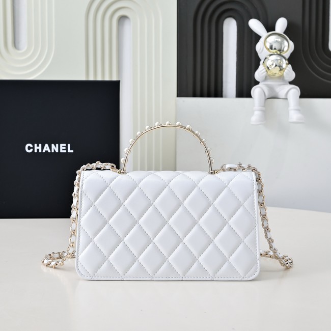 Chanel CLUTCH WITH CHAIN AB4293 white