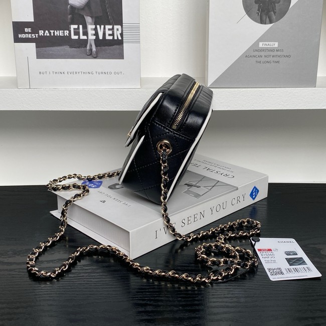 Chanel CLUTCH WITH CHAIN AP4516 Black&White