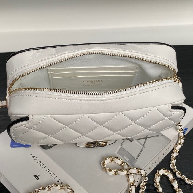 Chanel CLUTCH WITH CHAIN AP4516 White & Black