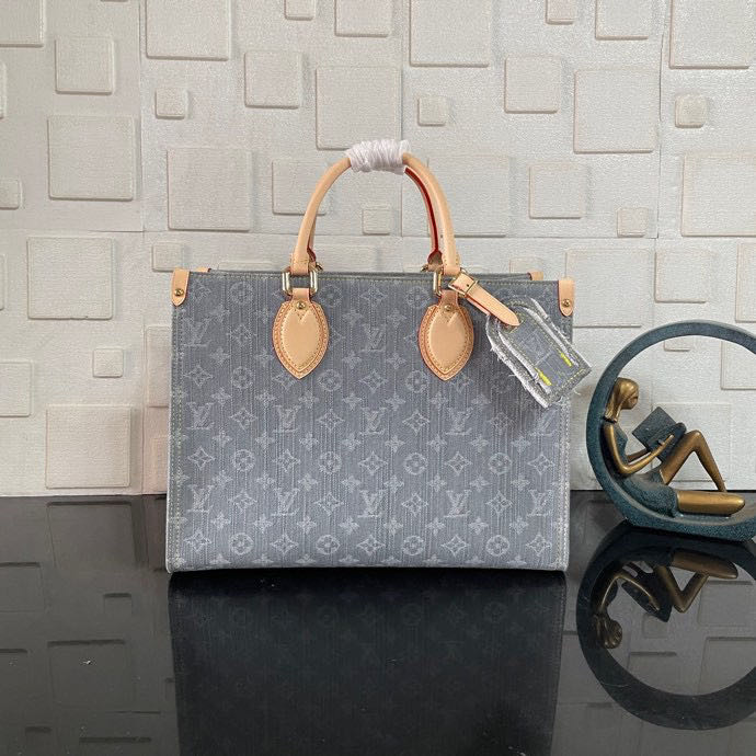 Louis Vuitton OnTheGo MM M13189 Washed Gray