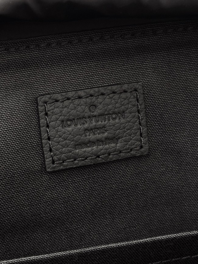 Louis Vuitton Discovery Backpack M14135 black
