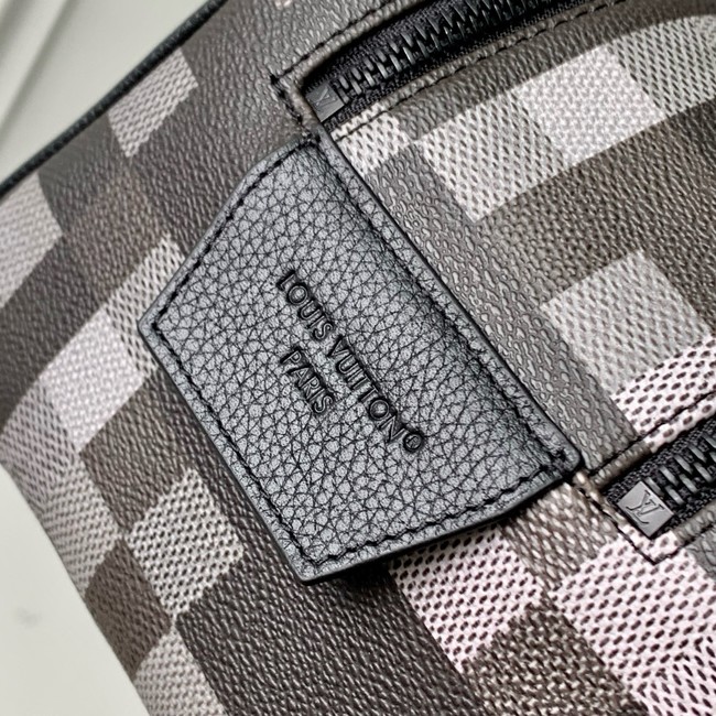 Louis Vuitton Dopp Kit M15109 black
