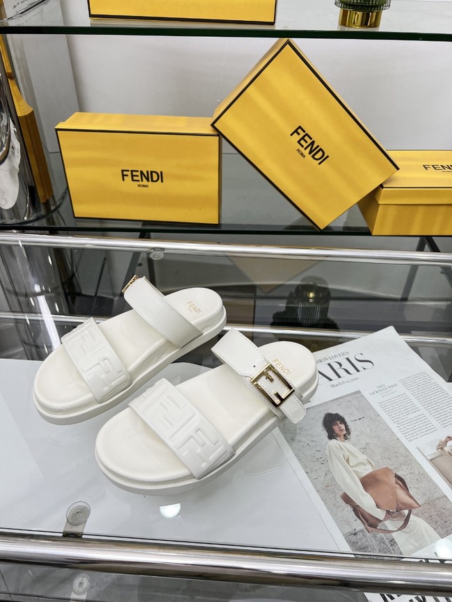 Fendi WOMENS SANDAL 44967-8