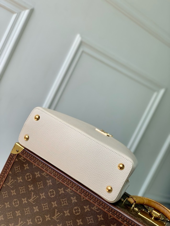 Louis Vuitton Capucines MM M12935 Cream