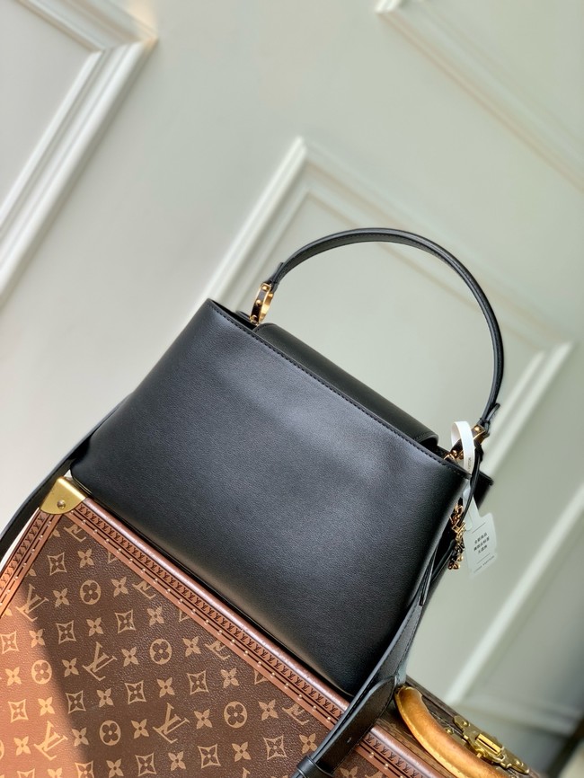 Louis Vuitton Capucines MM Souple M12929 black