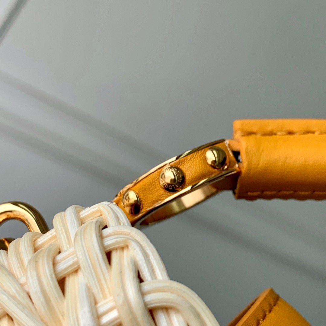 Louis Vuitton Capucines Mini M11617 yellow