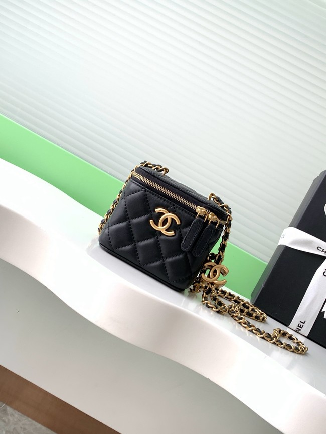 CHANEL Lambskin Small Vanity with Chain AP3941 black