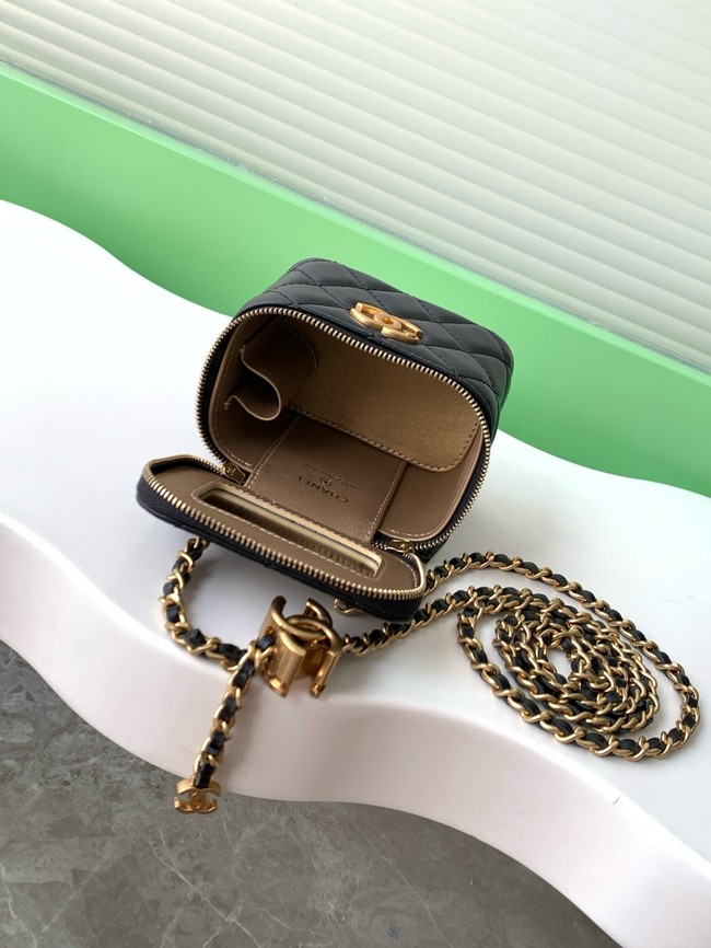 CHANEL Lambskin Small Vanity with Chain AP3941 black