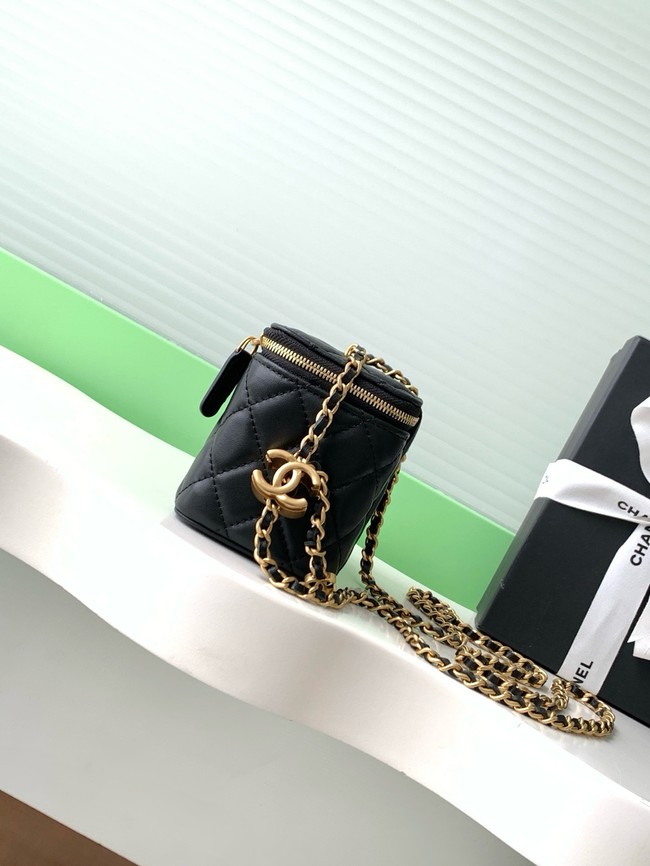 CHANEL Lambskin Vanity with Chain AP3940 black