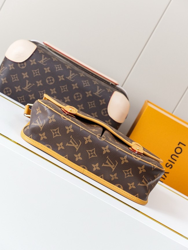 Louis Vuitton Monogram Canvas M42247 brown