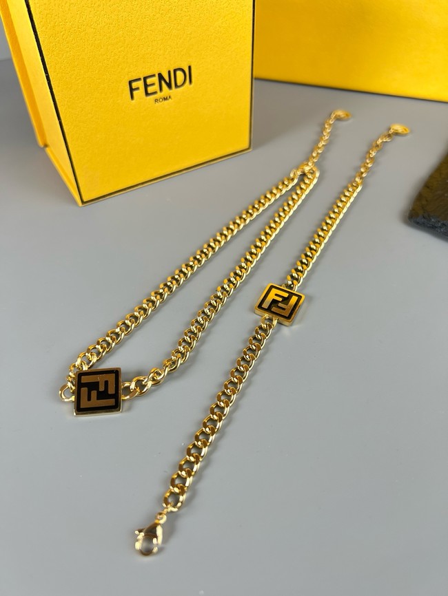 Fendi necklace CE81002