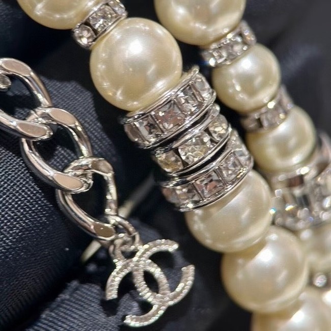 Chanel necklace CE81040