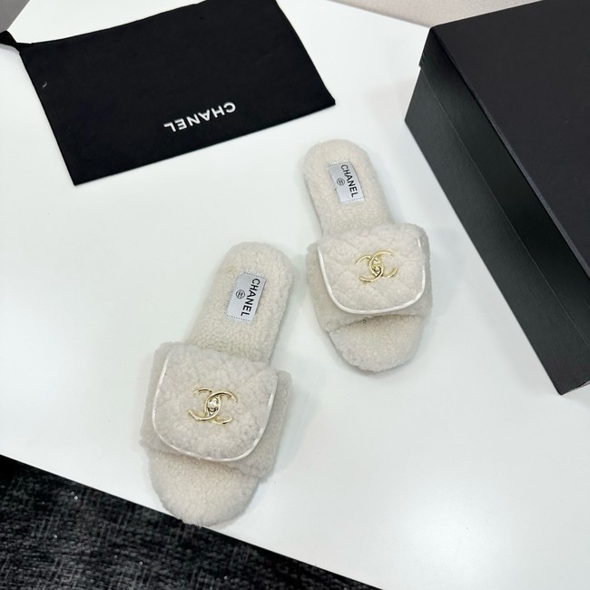 Chanel Slippers 45045-1