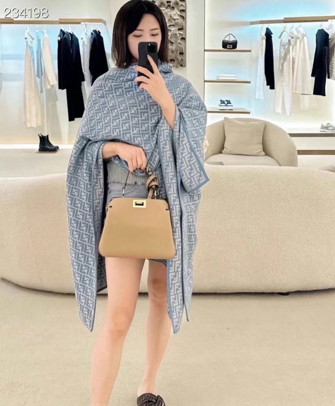 Fendi Cape Double-sided cashmere FDC35909