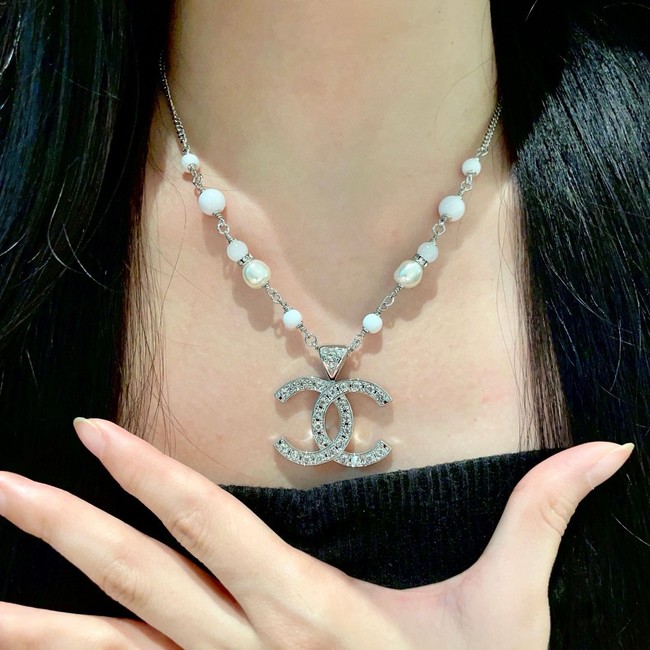 Chanel necklace CE81115