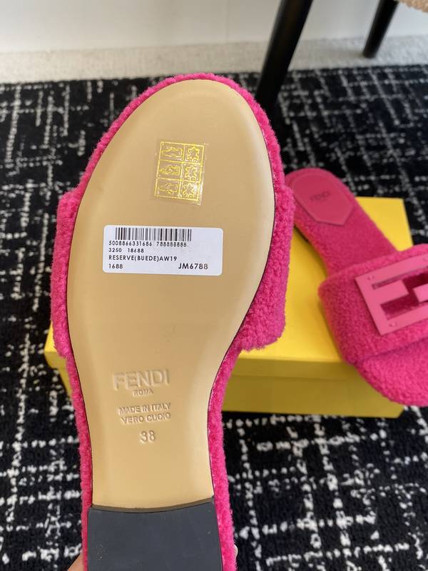 Fendi Shoes FDS00128