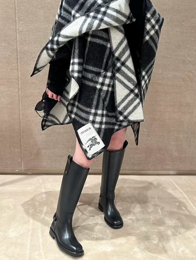 Burberry Cashmere cape 06399