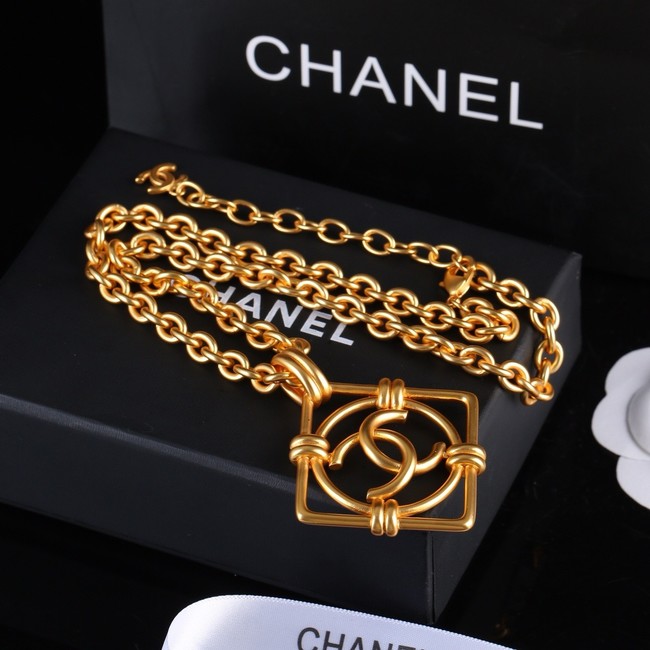 Chanel necklace CE81584