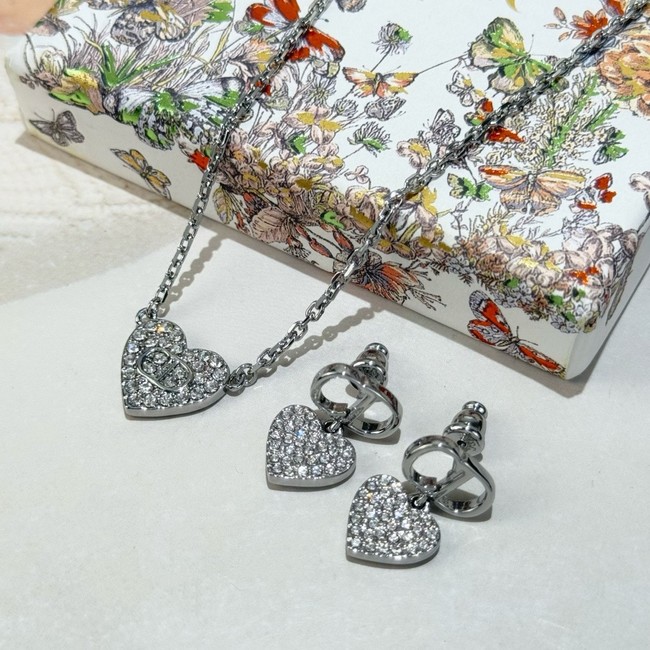 Dior necklace CE81585