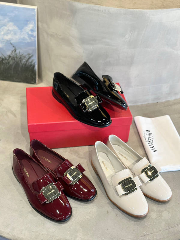 Ferragamo Shoes FMS00092