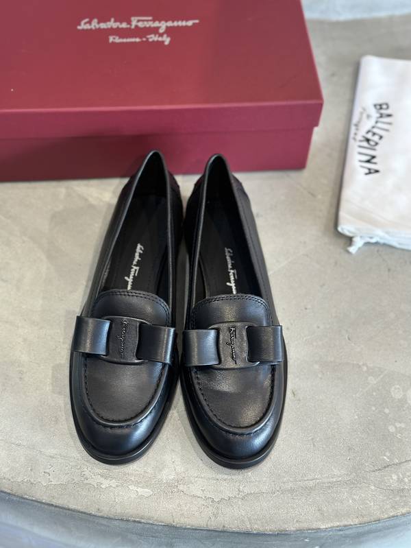 Ferragamo Shoes FMS00096