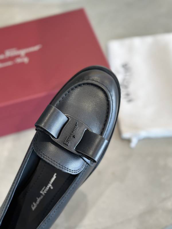 Ferragamo Shoes FMS00096
