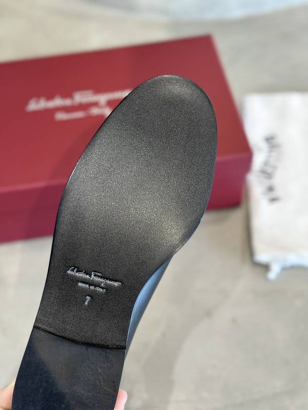 Ferragamo Shoes FMS00096