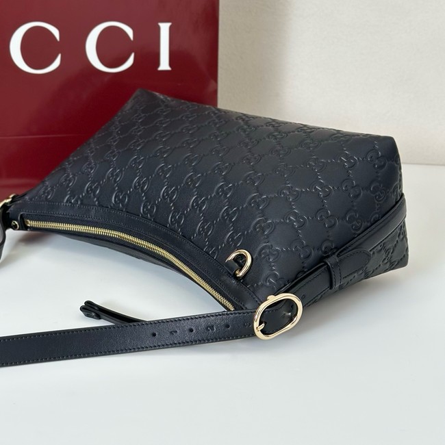 Gucci GG Emblem medium shoulder bag 847449 black