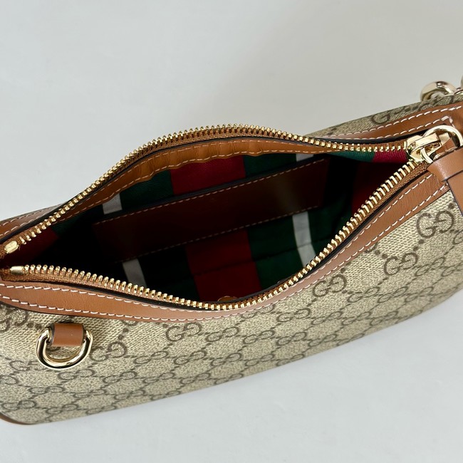 Gucci GG Emblem small shoulder bag 847447 brown