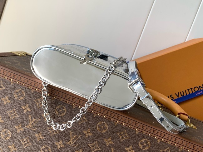 Louis Vuitton Vanity Chain Pouch M26097 Silver
