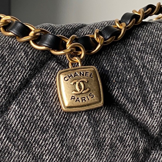 Chanel Maxi Flapbag AS5734 dark blue