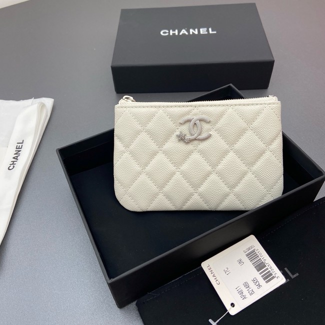 Chanel Zipped Pocket wallet S4811 Cream