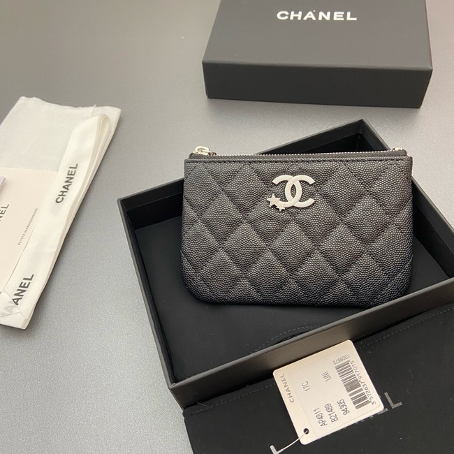 Chanel Zipped Pocket wallet S4811 black