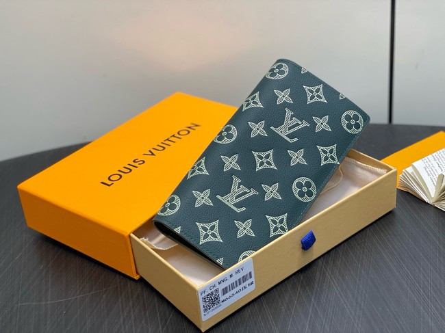 Louis Vuitton Brazza Wallet M83126 Forest Green
