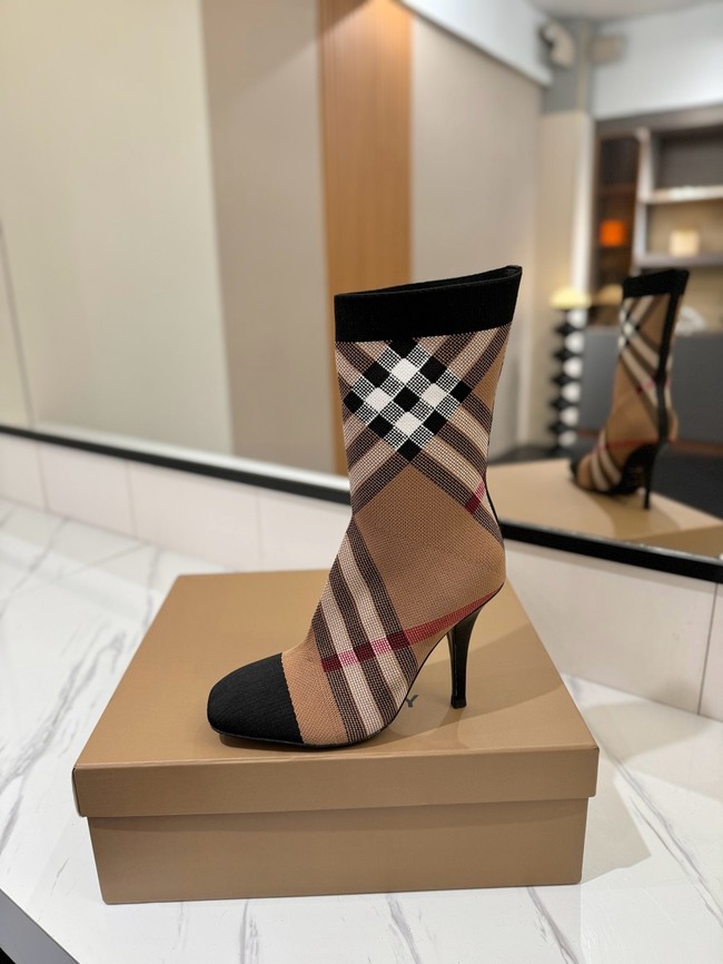BurBerry Ankle Boot 87214-3